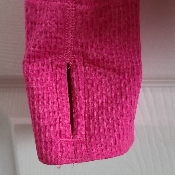 Athleta Fastest Track Ruched Sides Long Sleeve Shirt - Picture 3 of 7